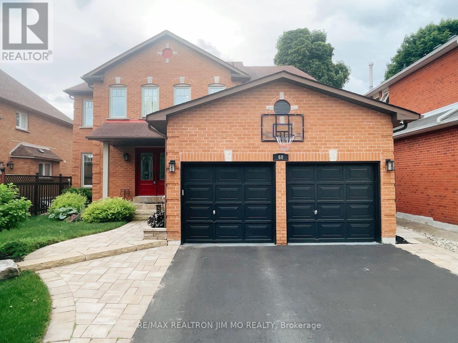 60 SILVERBIRCH PLACE, whitby, Ontario