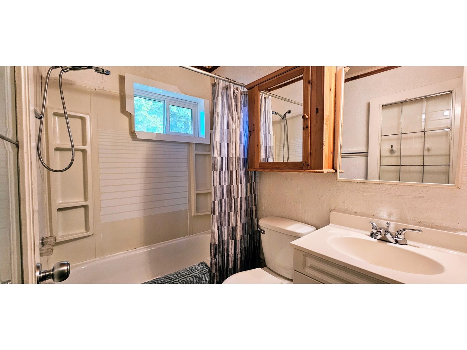 4553 Columere Road, Fairmont Hot Springs, British Columbia  V0B 1L1 - Photo 9 - 2477561