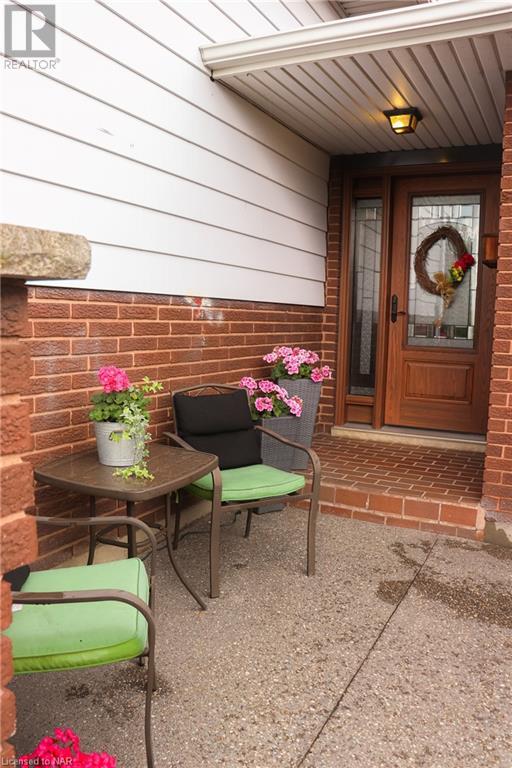 35 Mcdonagh Crescent, Thorold, Ontario  L2V 4G3 - Photo 5 - 40602859