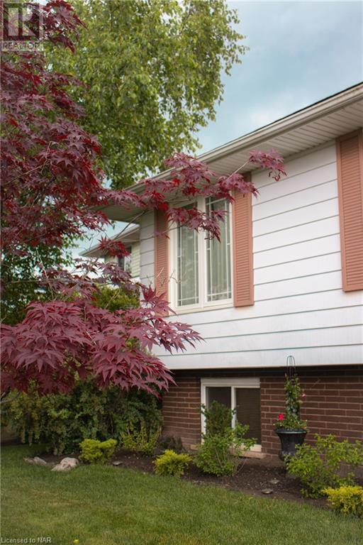 35 Mcdonagh Crescent, Thorold, Ontario  L2V 4G3 - Photo 3 - 40602859