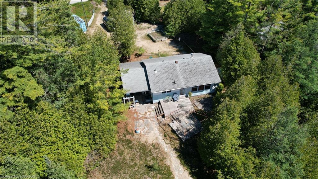 47 Sog Je Wa Sa Drive, Chief's Point Indian Reserve #28, Ontario  N0H 2G0 - Photo 18 - 40598384