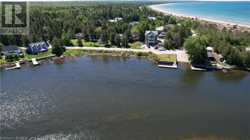 47 Sog Je Wa Sa Drive, Chief's Point Indian Reserve #28, Ontario  N0H 2G0 - Photo 23 - 40598384