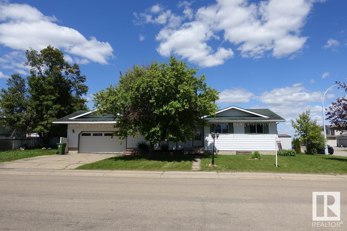 4502 53 Av, Bruderheim, Alberta  T0B 0S0 - Photo 1 - E4385275