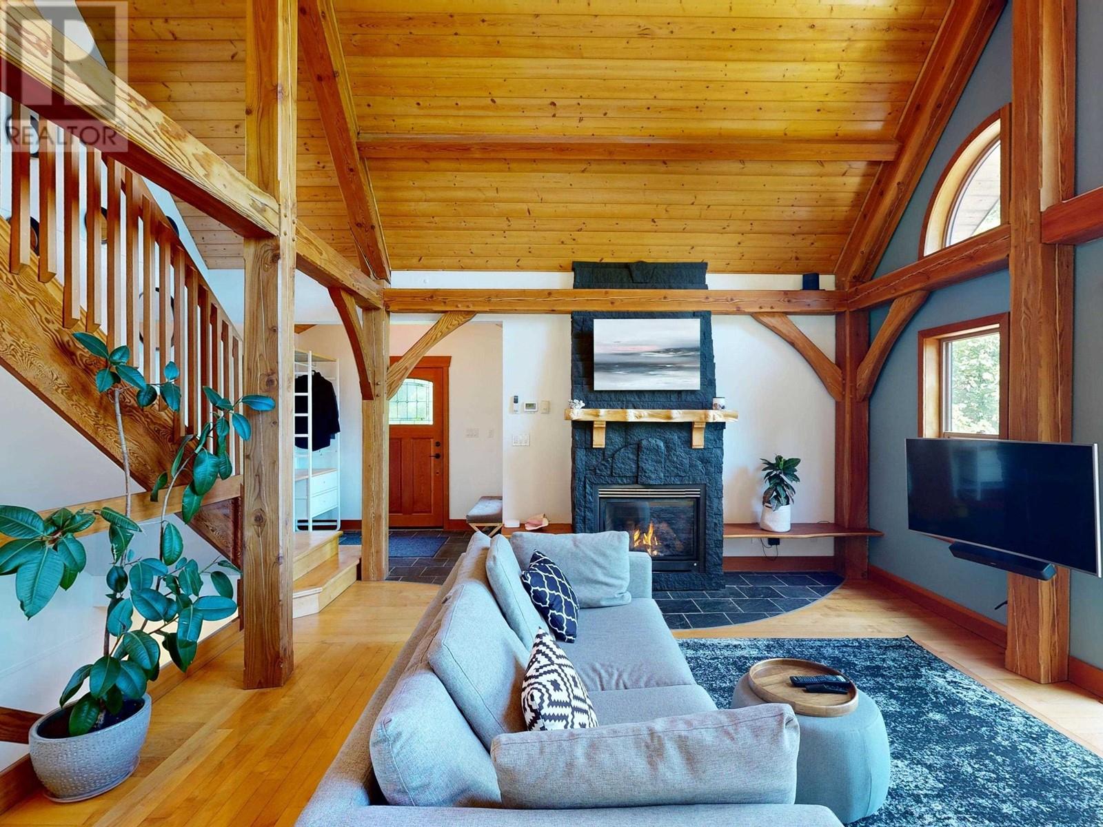 1861 North Road, Gibsons, British Columbia  V0N 1V1 - Photo 16 - R2892344