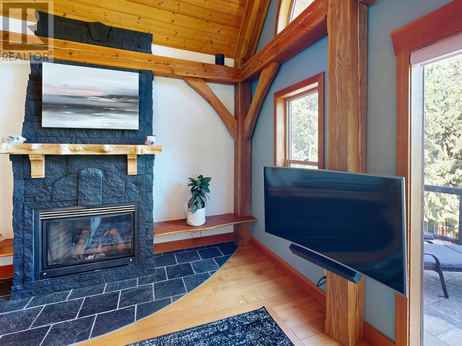 1861 North Road, Gibsons, British Columbia  V0N 1V1 - Photo 19 - R2892344