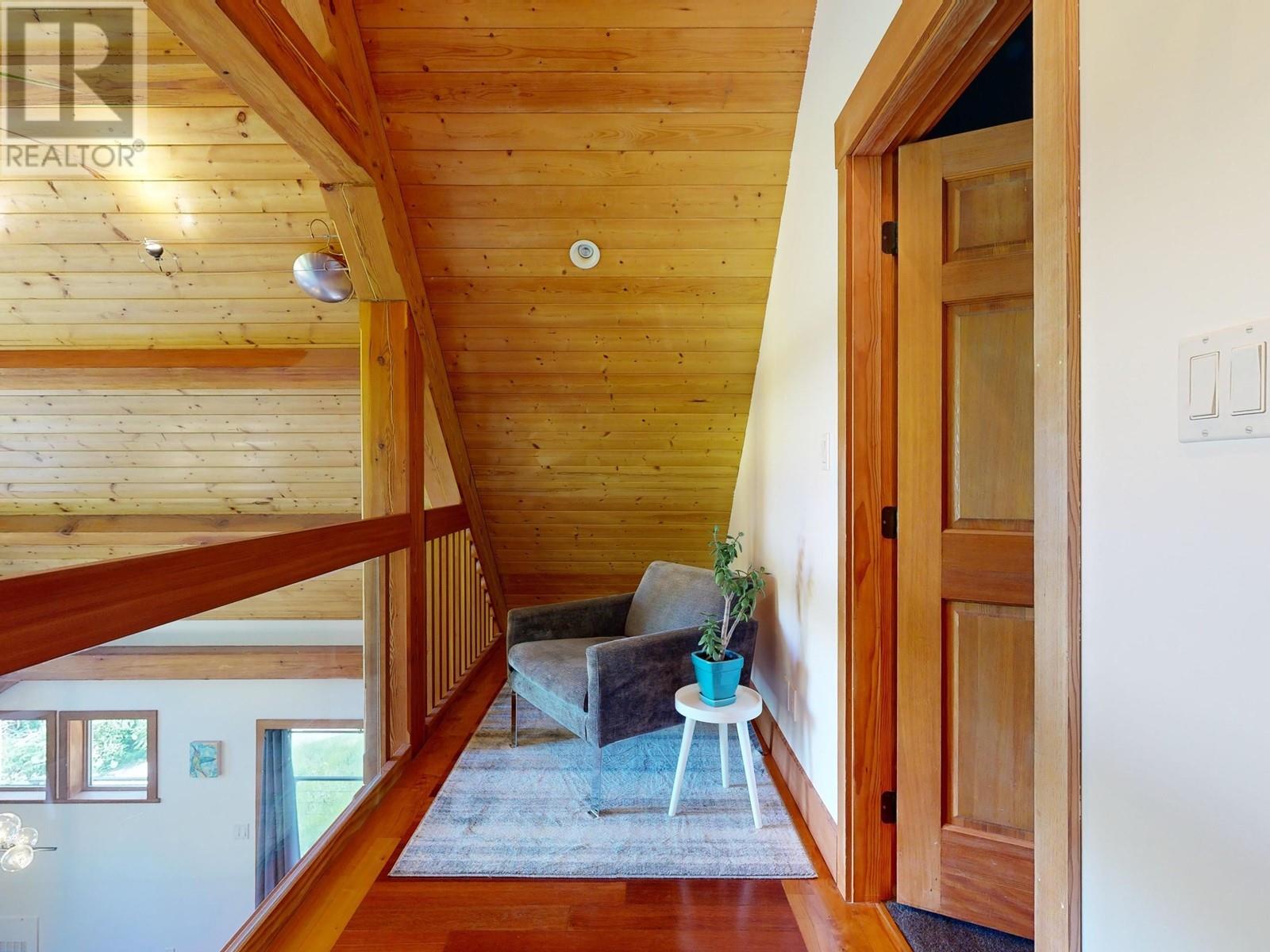 1861 North Road, Gibsons, British Columbia  V0N 1V1 - Photo 31 - R2892344