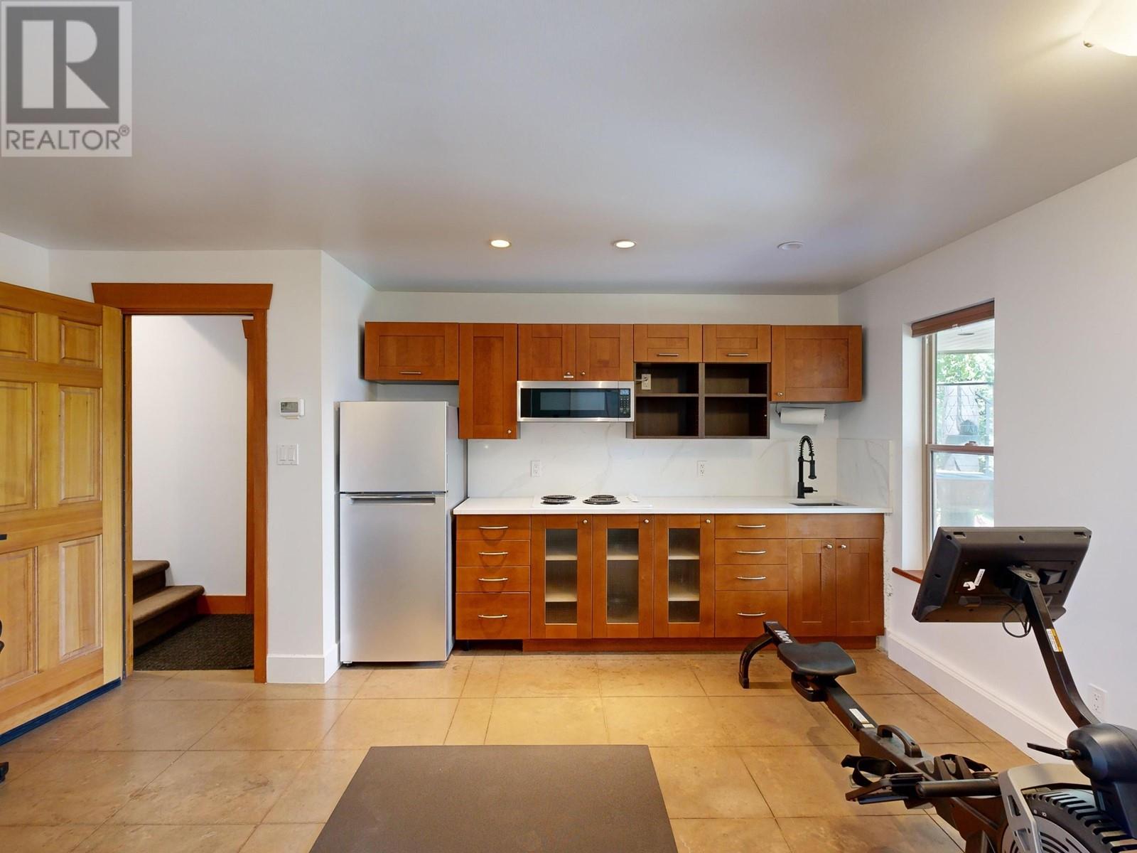 1861 North Road, Gibsons, British Columbia  V0N 1V1 - Photo 34 - R2892344