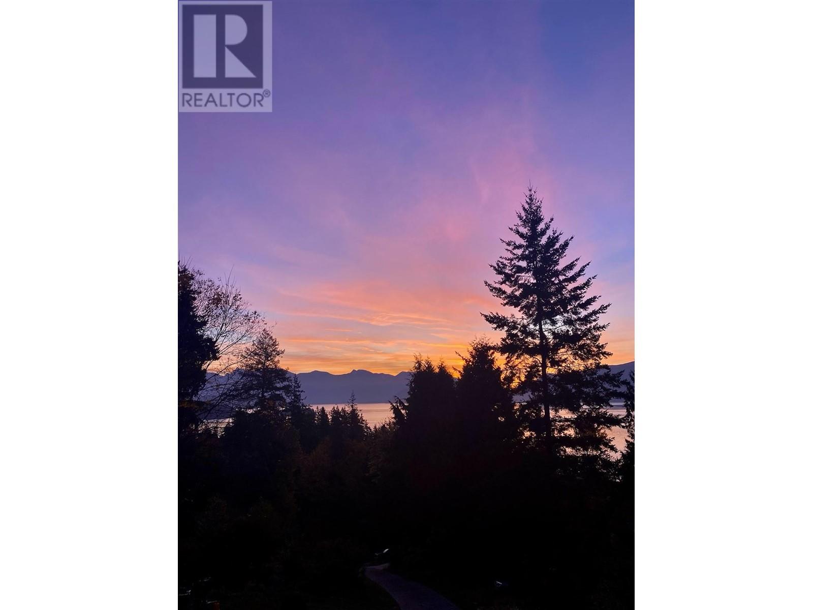 1861 North Road, Gibsons, British Columbia  V0N 1V1 - Photo 38 - R2892344