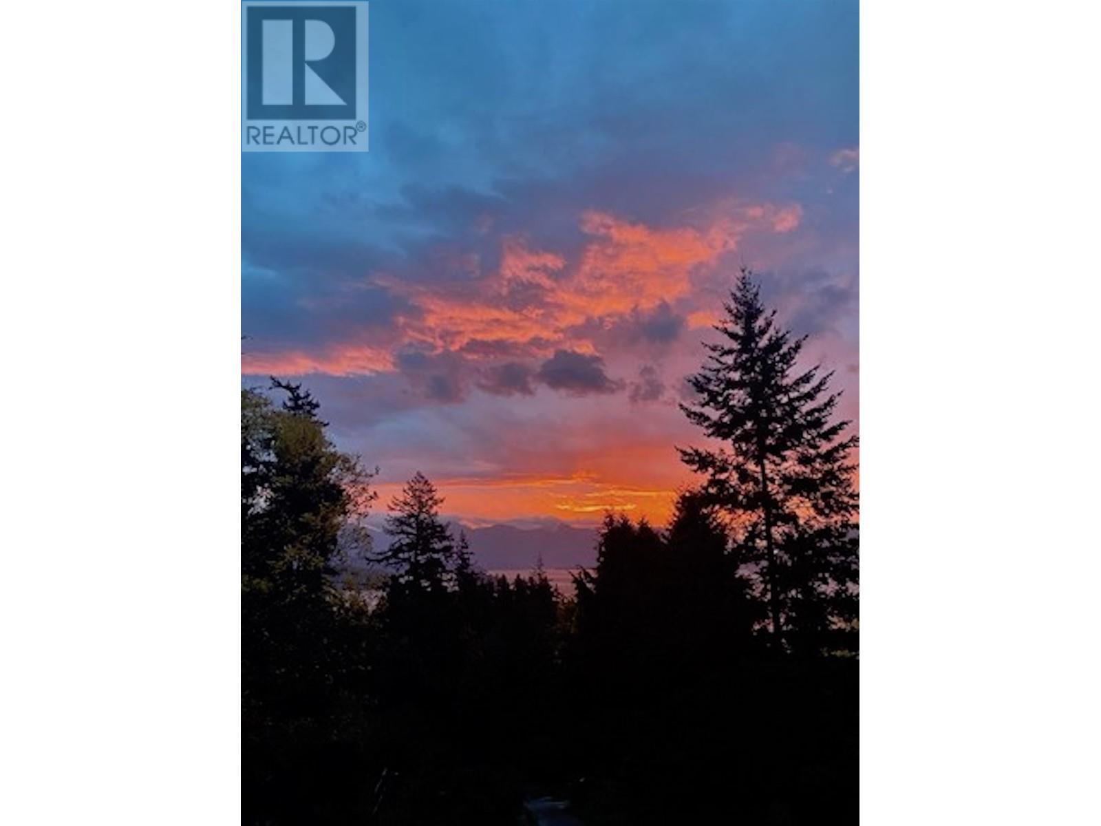 1861 North Road, Gibsons, British Columbia  V0N 1V1 - Photo 39 - R2892344