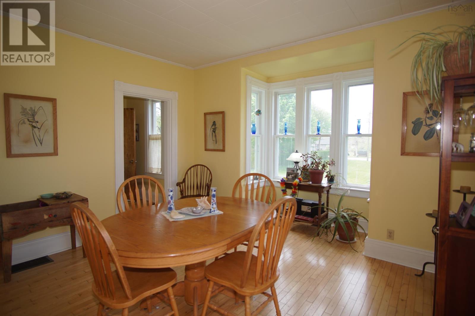 211 Mowatt Street, Shelburne, Nova Scotia  B0T 1W0 - Photo 16 - 202411351