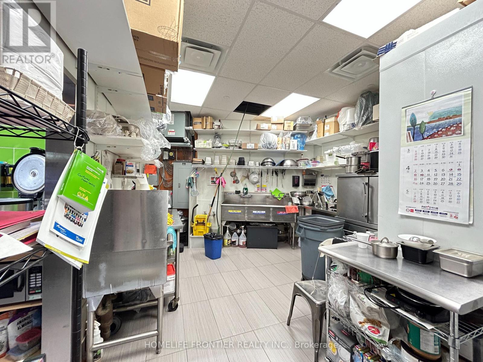 250 - 200 Wellington Street W, Toronto, Ontario  M5V 3C7 - Photo 13 - C8422052