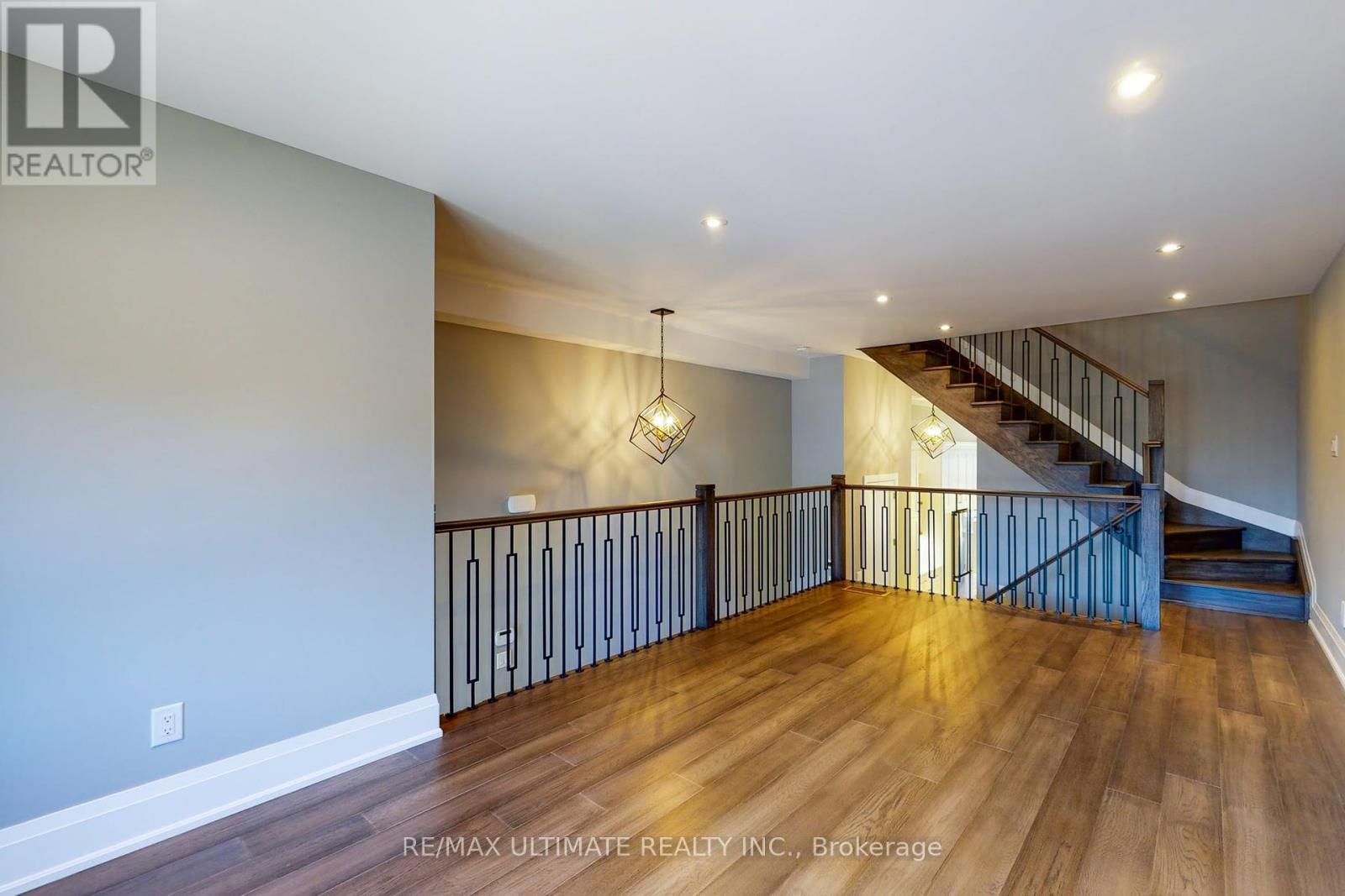 620b Harvie Avenue, Toronto, Ontario  M6E 4M1 - Photo 6 - W8422086