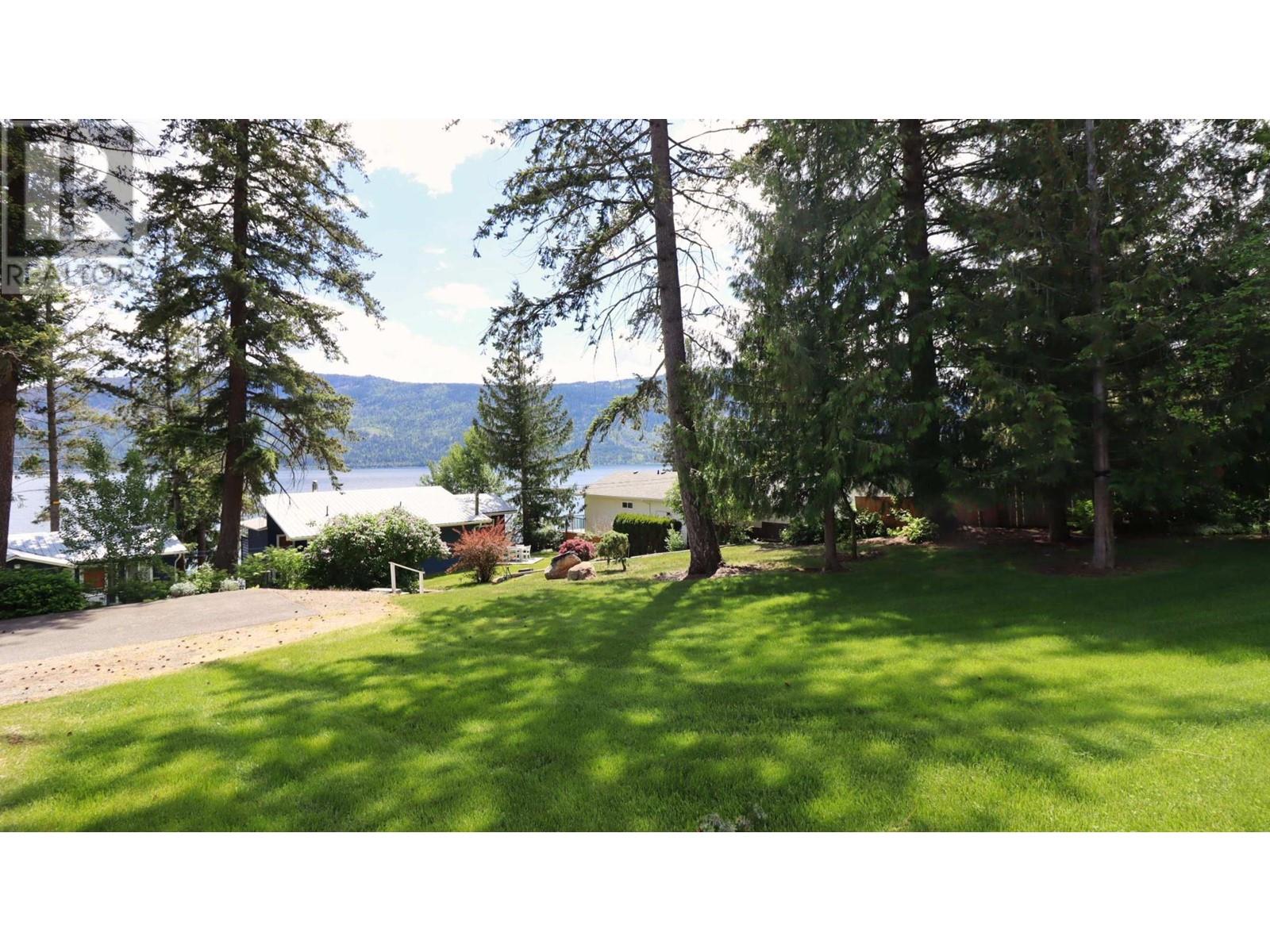 1065 Little Shuswap Lake Road, Chase, British Columbia  V0E 1M2 - Photo 10 - 179128