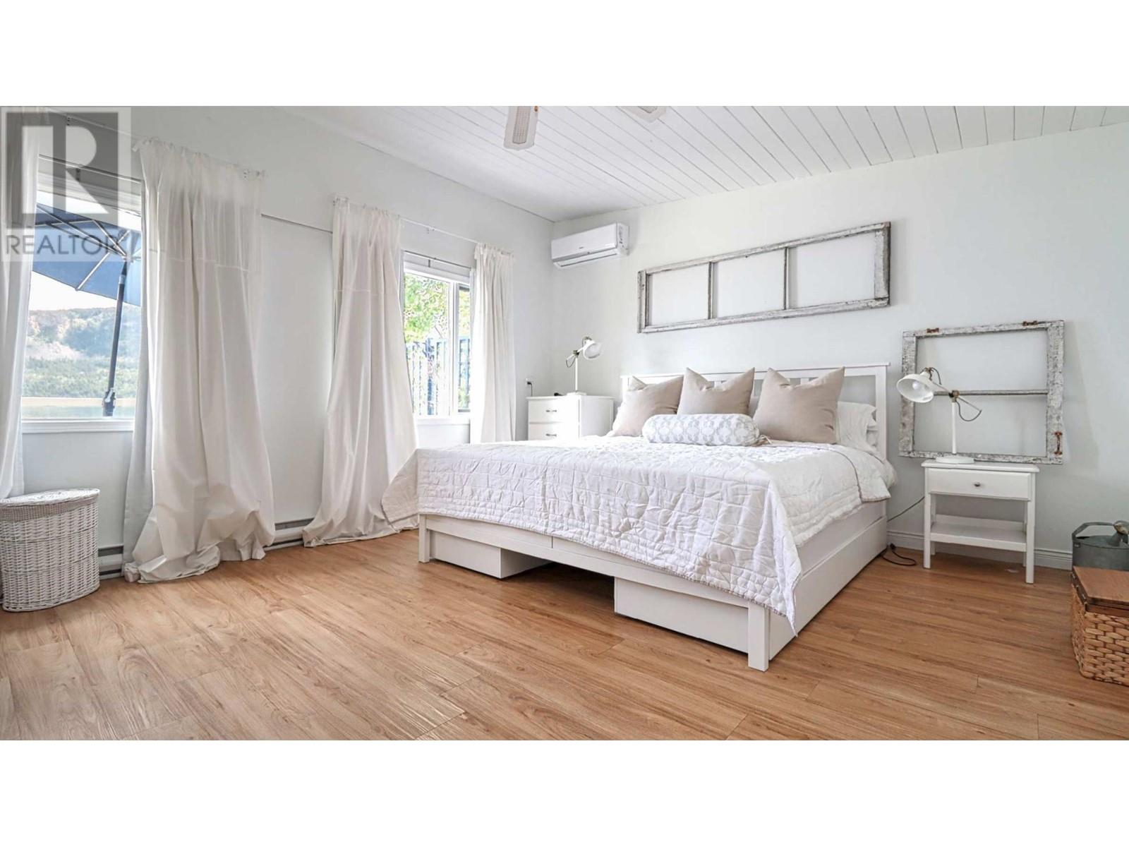 1065 Little Shuswap Lake Road, Chase, British Columbia  V0E 1M2 - Photo 29 - 179128