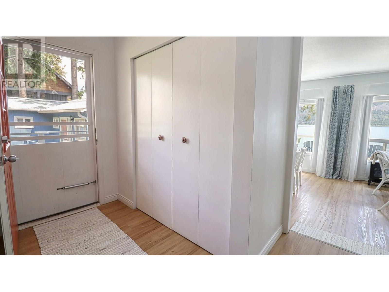 1065 Little Shuswap Lake Road, Chase, British Columbia  V0E 1M2 - Photo 17 - 179128