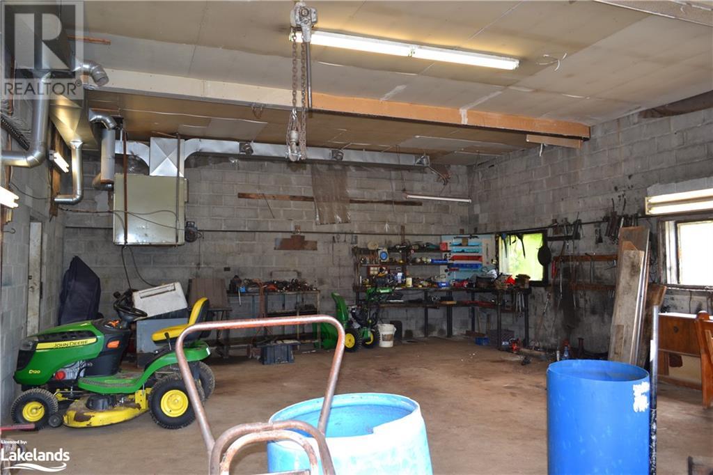 1604 69 Highway, Pointe Au Baril, Ontario  P0G 1K0 - Photo 14 - 40603470