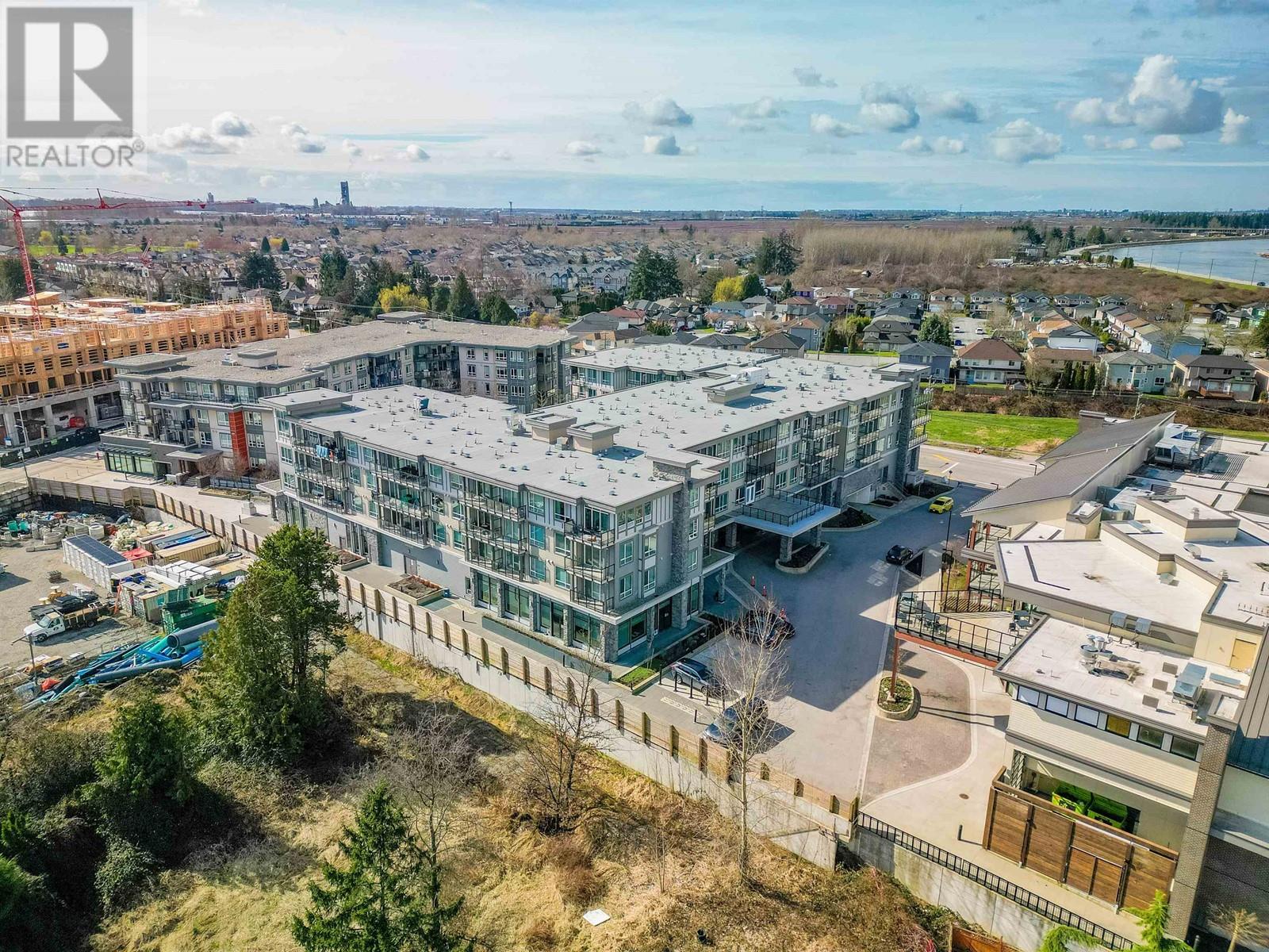 Listing Picture 19 of 32 : 302 23100 GARRIPIE AVENUE, Richmond / 烈治文 - 魯藝地產 Yvonne Lu Group - MLS Medallion Club Member
