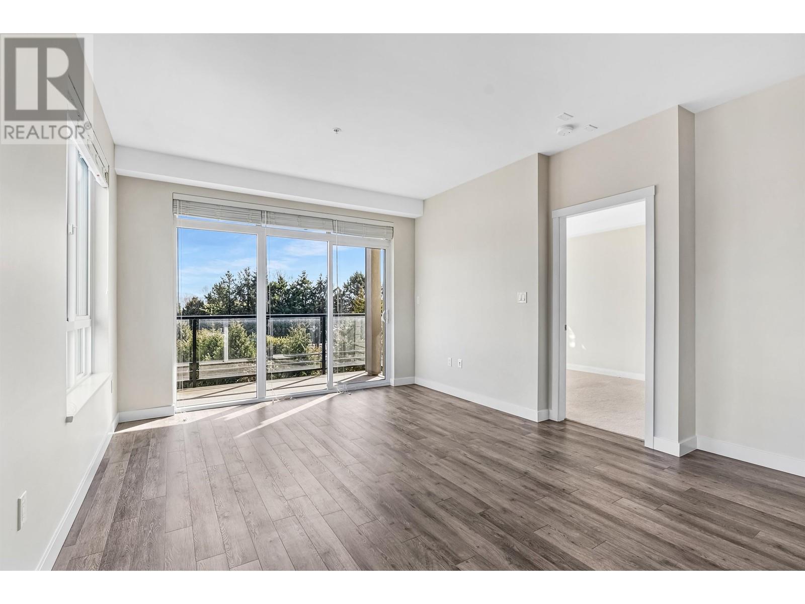 Listing Picture 8 of 32 : 302 23100 GARRIPIE AVENUE, Richmond / 烈治文 - 魯藝地產 Yvonne Lu Group - MLS Medallion Club Member