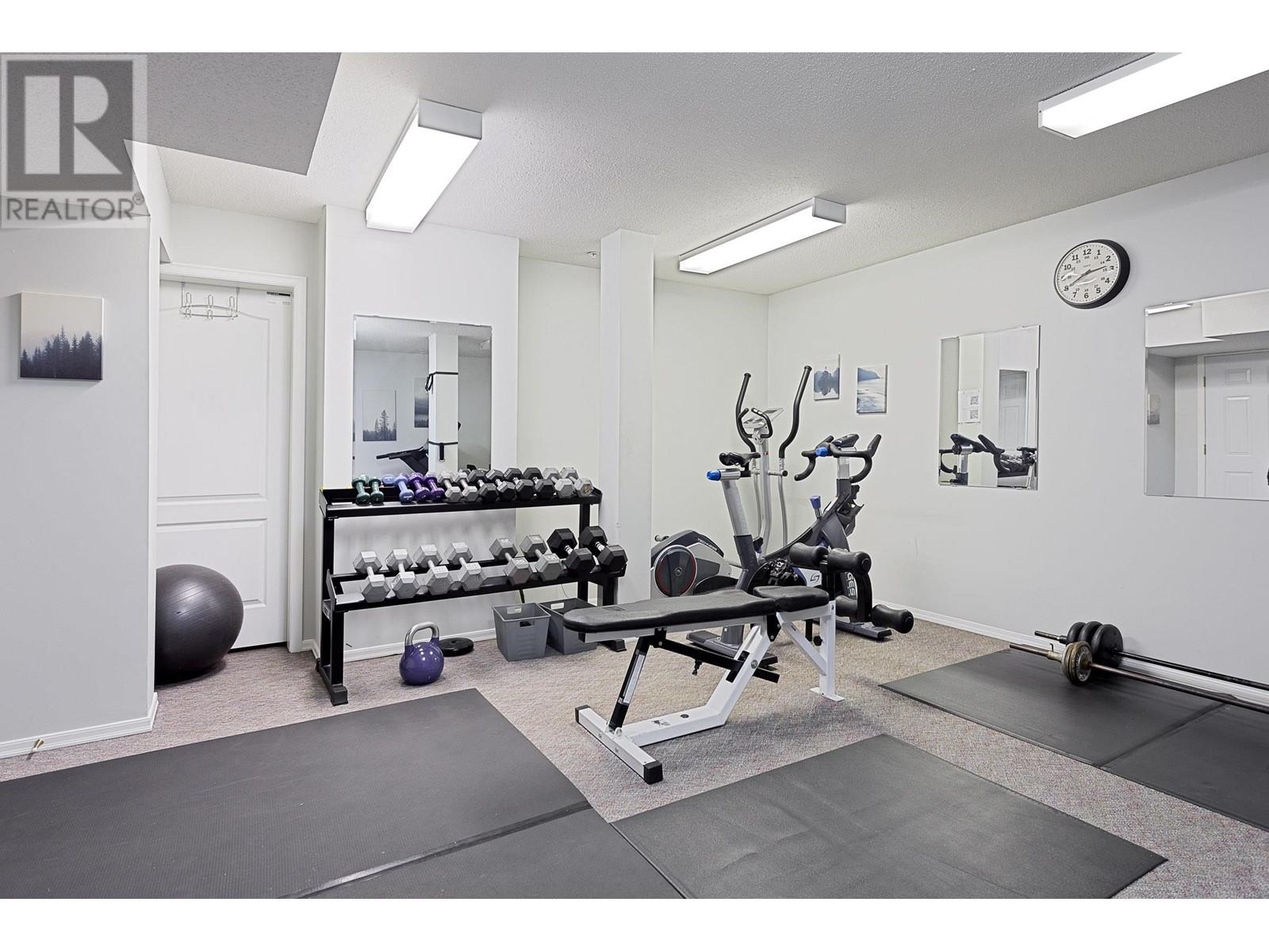 Listing Picture 18 of 23 : 104 1723 FRANCES STREET, Vancouver / 溫哥華 - 魯藝地產 Yvonne Lu Group - MLS Medallion Club Member