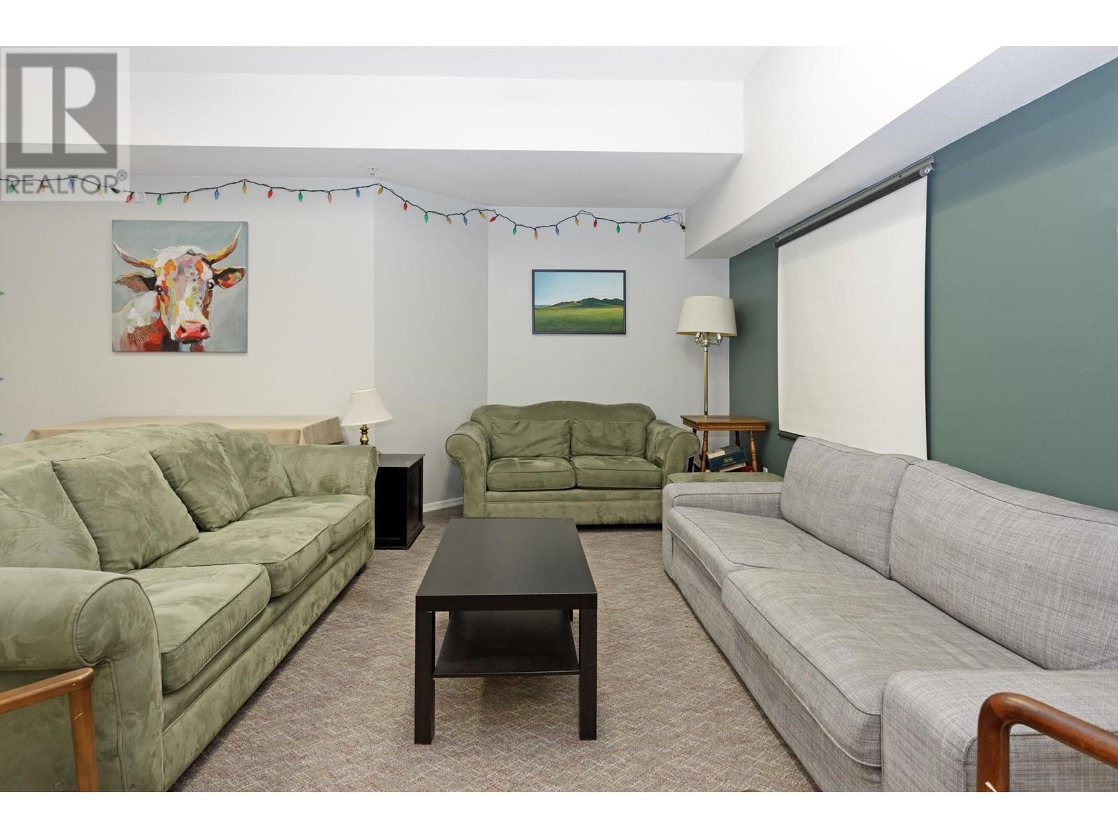 Listing Picture 21 of 23 : 104 1723 FRANCES STREET, Vancouver / 溫哥華 - 魯藝地產 Yvonne Lu Group - MLS Medallion Club Member