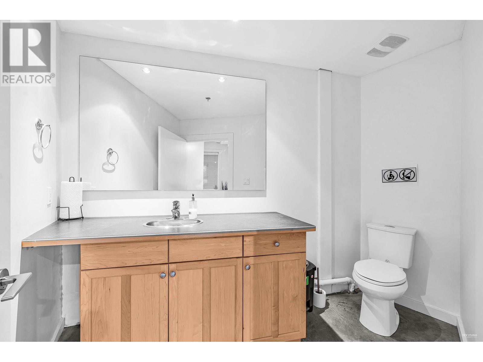 205 998 Harbourside Drive, North Vancouver, British Columbia  V7P 3T2 - Photo 16 - C8060661