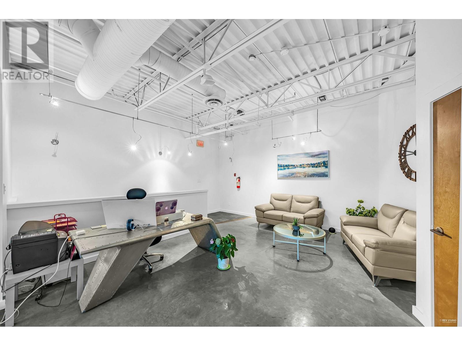 205 998 Harbourside Drive, North Vancouver, British Columbia  V7P 3T2 - Photo 4 - C8060661