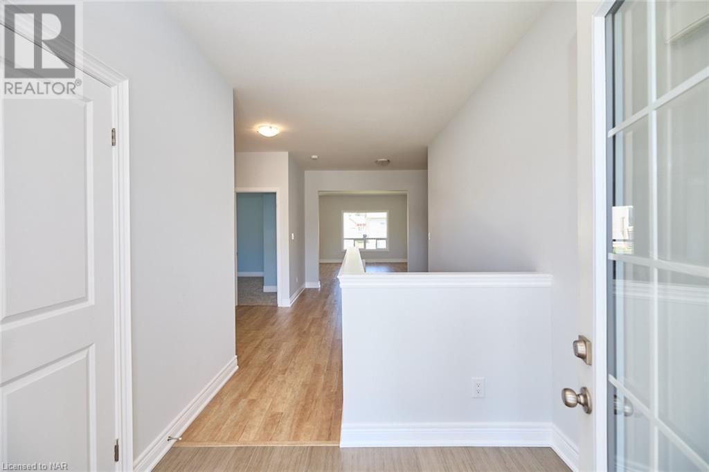 422 Williams Crescent, Fort Erie, Ontario  L2A 0E9 - Photo 3 - 40600272