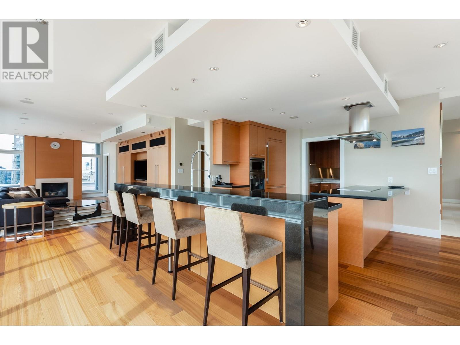 Ph1901 480 Robson Street, Vancouver, British Columbia  V6B 1S1 - Photo 10 - R2892714