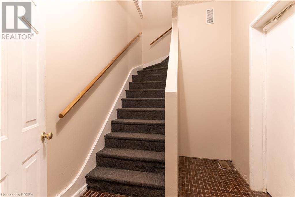 118 Albion Street, Brantford, Ontario  N3T 3M6 - Photo 8 - 40603220