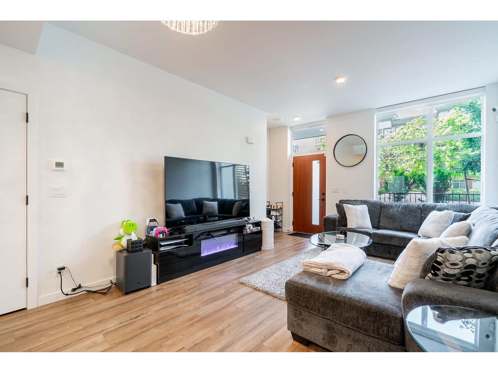 Property at TH14 10468 UNIVERSITY DRIVE image 3