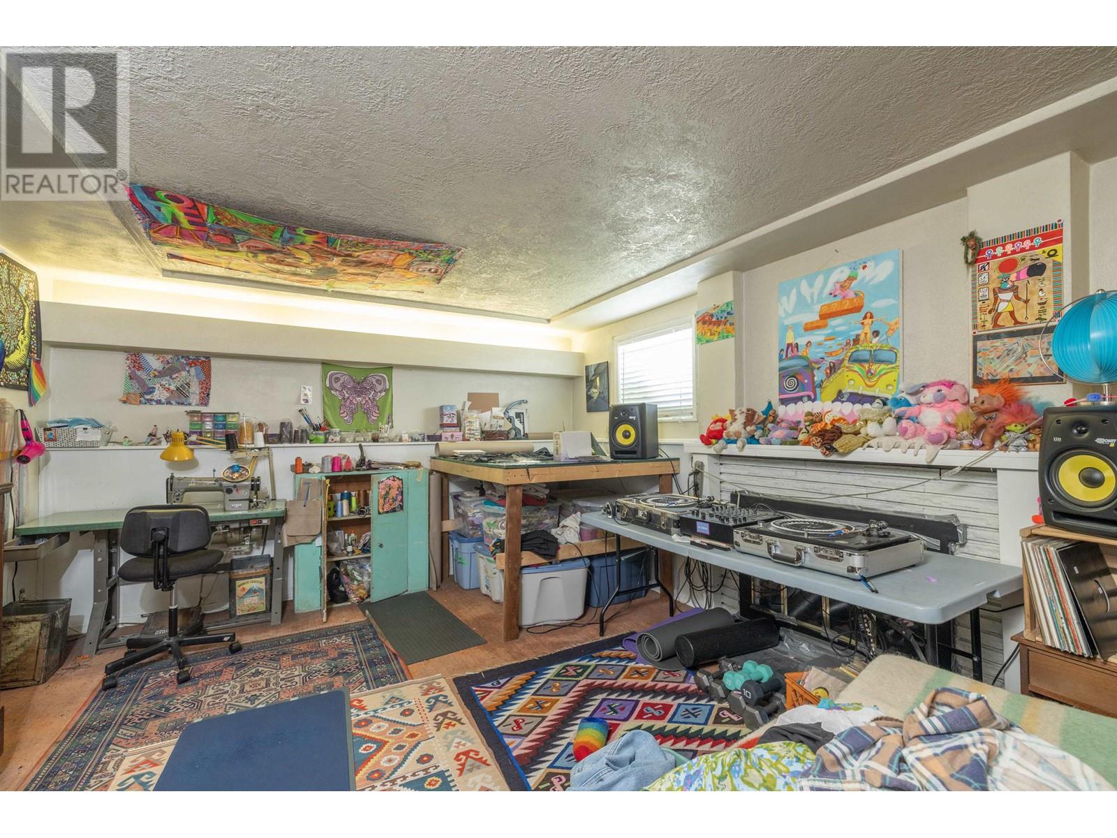 3739 Brandon Street, Burnaby, British Columbia  V5G 2P3 - Photo 12 - R2892868