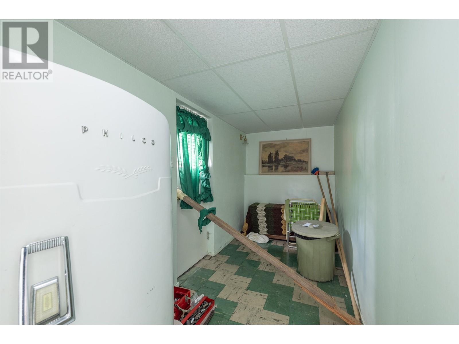 3737 Brandon Street, Burnaby, British Columbia  V5G 2P3 - Photo 16 - R2892840