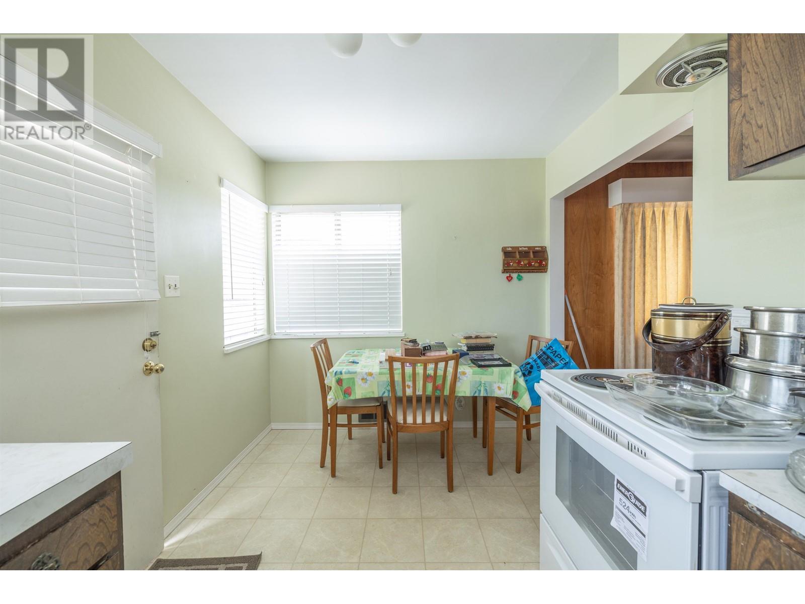 3737 Brandon Street, Burnaby, British Columbia  V5G 2P3 - Photo 7 - R2892840