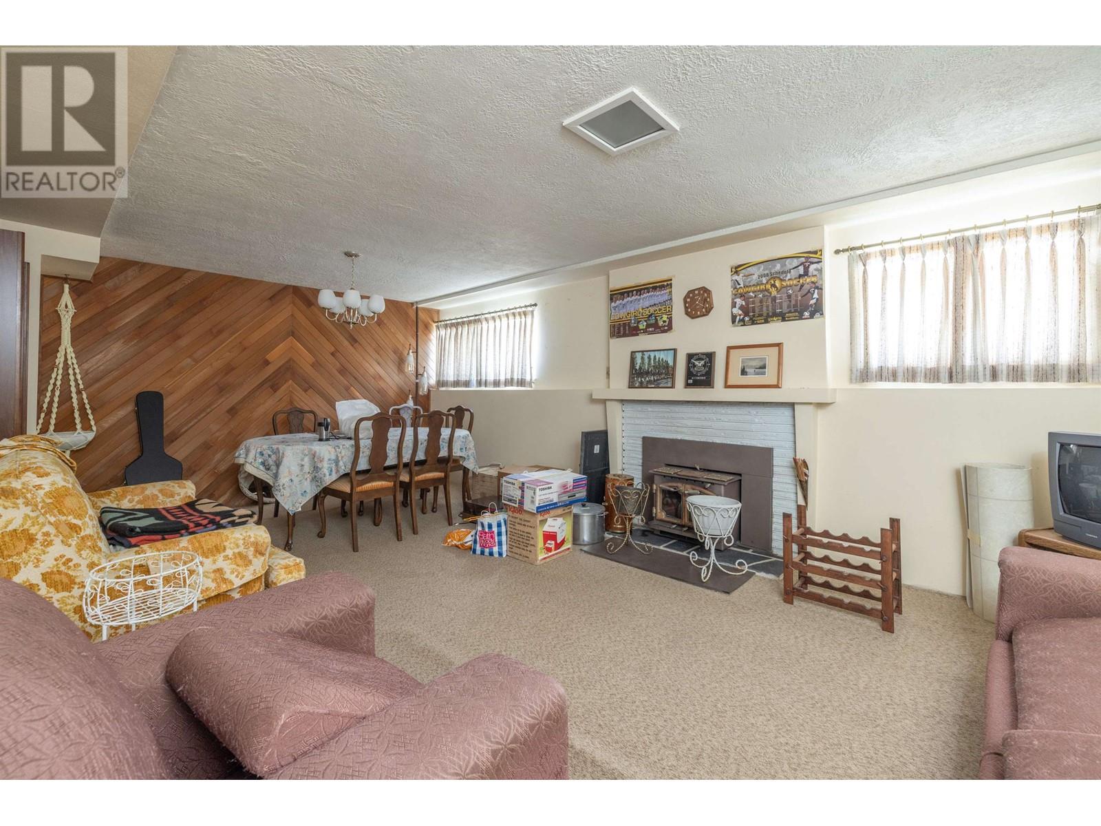 3737 Brandon Street, Burnaby, British Columbia  V5G 2P3 - Photo 11 - R2892840