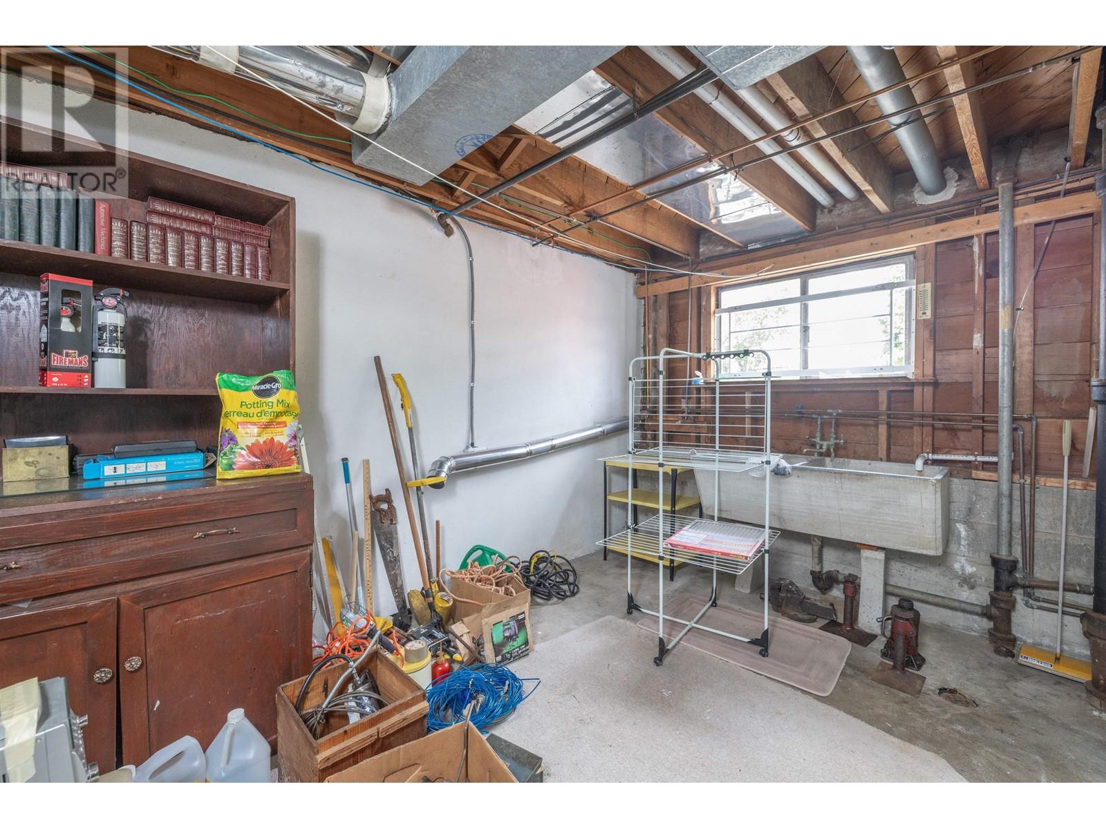 3737 Brandon Street, Burnaby, British Columbia  V5G 2P3 - Photo 14 - R2892840