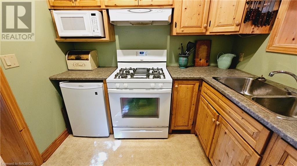 130 South Shore Road, Northern Bruce Peninsula, Ontario  N0H 1W0 - Photo 13 - 40603478