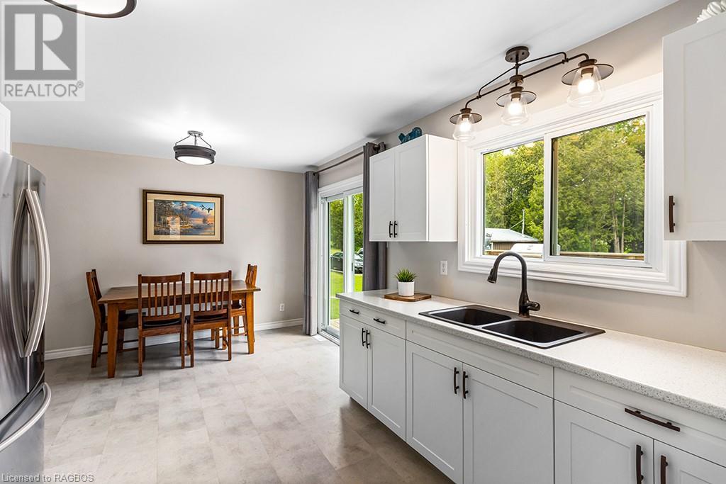 805 Mcnaughton Street, South Bruce Peninsula, Ontario  N0H 2T0 - Photo 6 - 40601651