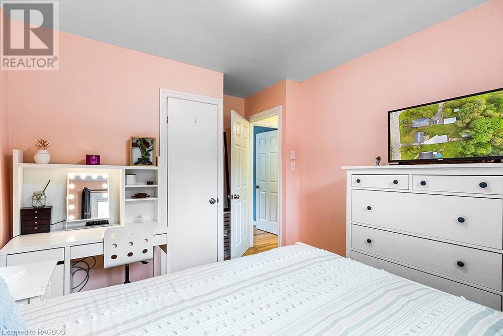 805 Mcnaughton Street, South Bruce Peninsula, Ontario  N0H 2T0 - Photo 16 - 40601651