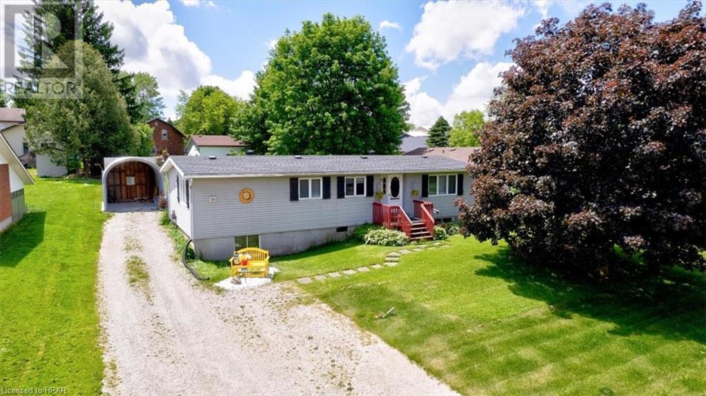 101 King Street N, Harriston, Ontario  N0G 1Z0 - Photo 2 - 40601290