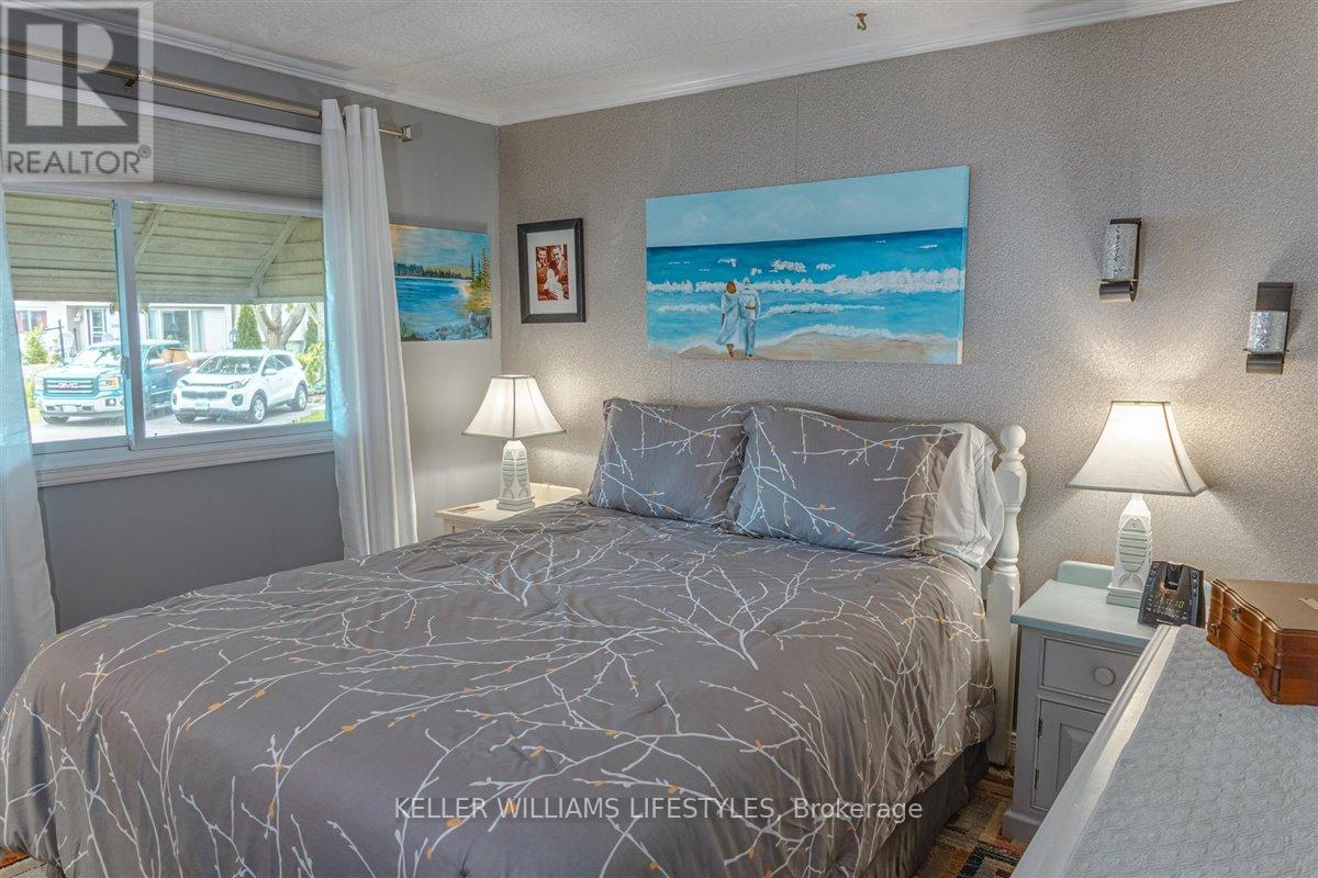 239 Southwind Court, Lambton Shores, Ontario  N0M 1T0 - Photo 13 - X8427064