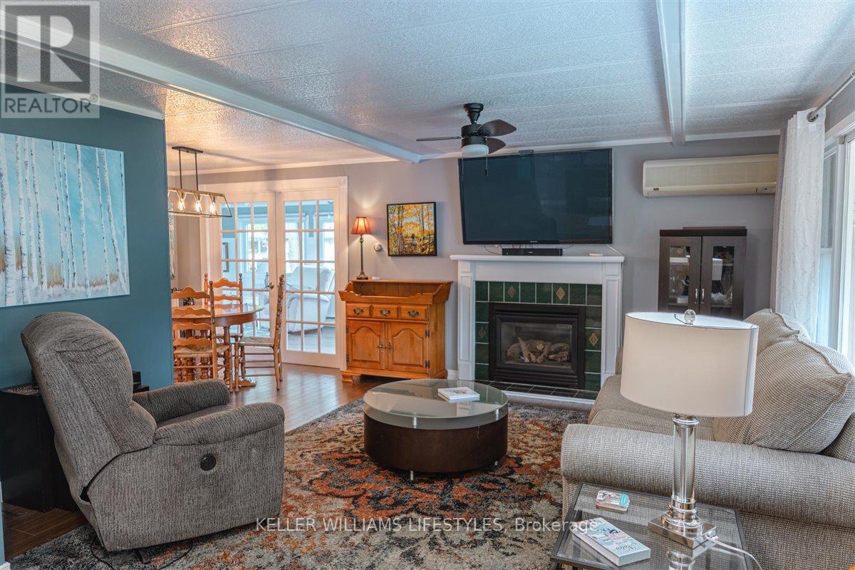 239 Southwind Court, Lambton Shores, Ontario  N0M 1T0 - Photo 20 - X8427064