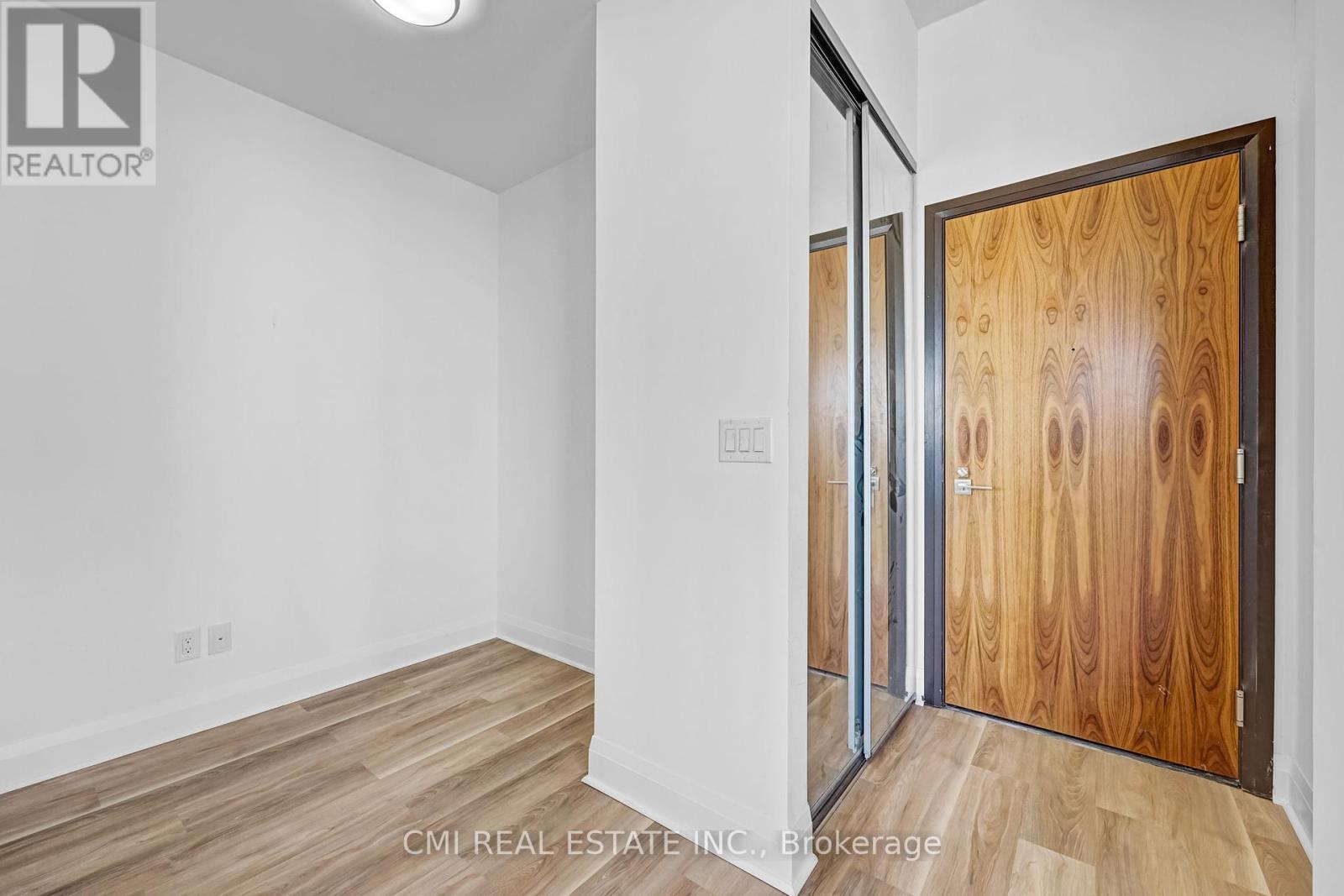 Property at 2209 - 36 PARK LAWN ROAD image 5