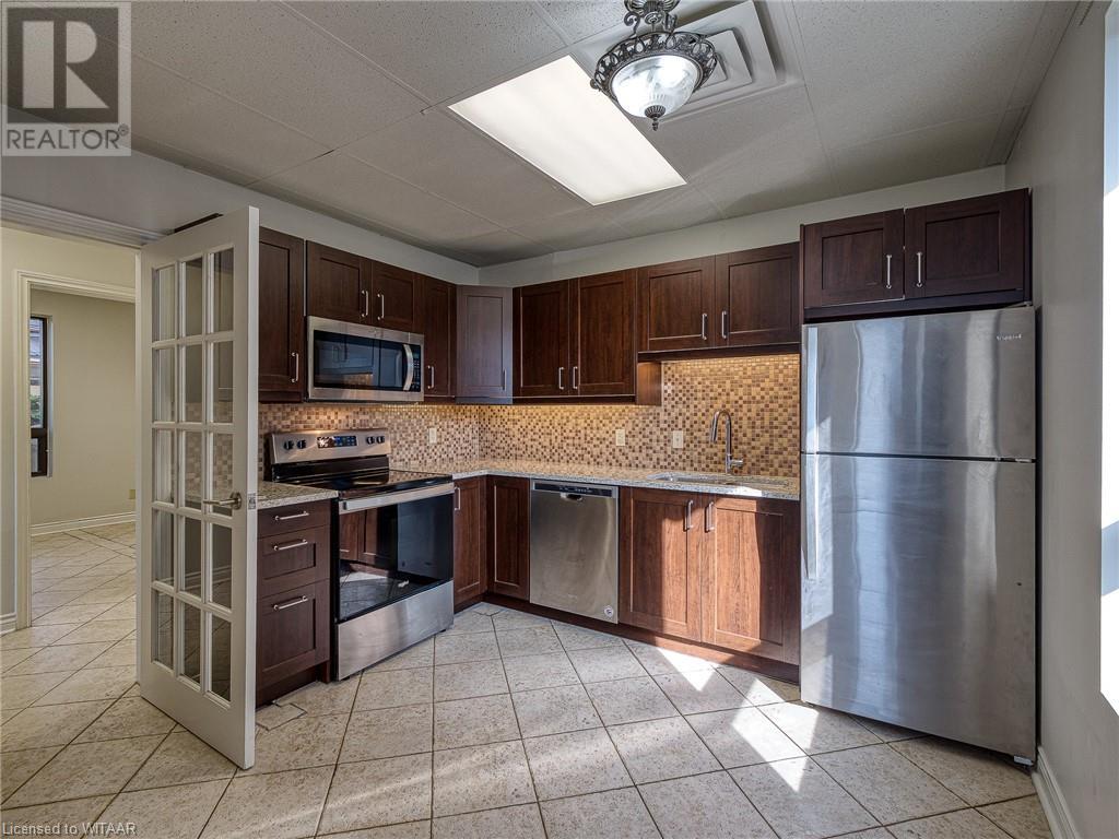 590 Adelaide Street, Woodstock, Ontario  N4S 4B9 - Photo 22 - 40603694