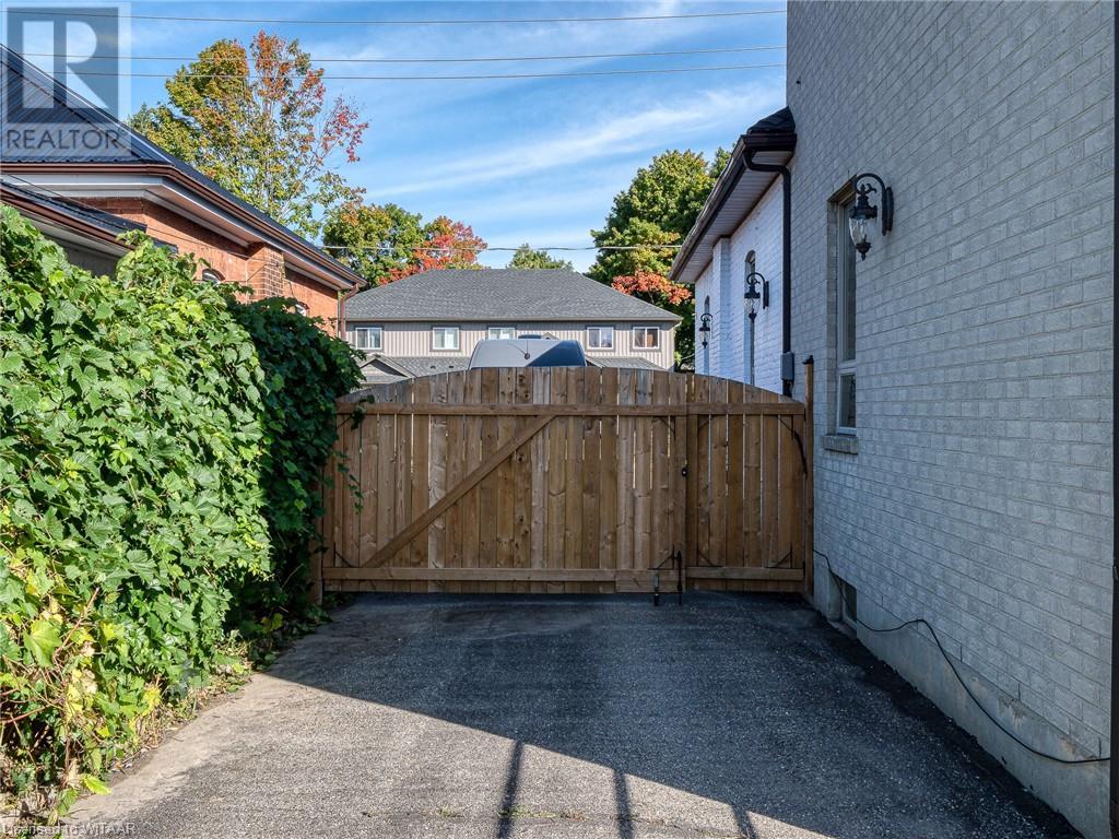 590 Adelaide Street, Woodstock, Ontario  N4S 4B9 - Photo 43 - 40603694