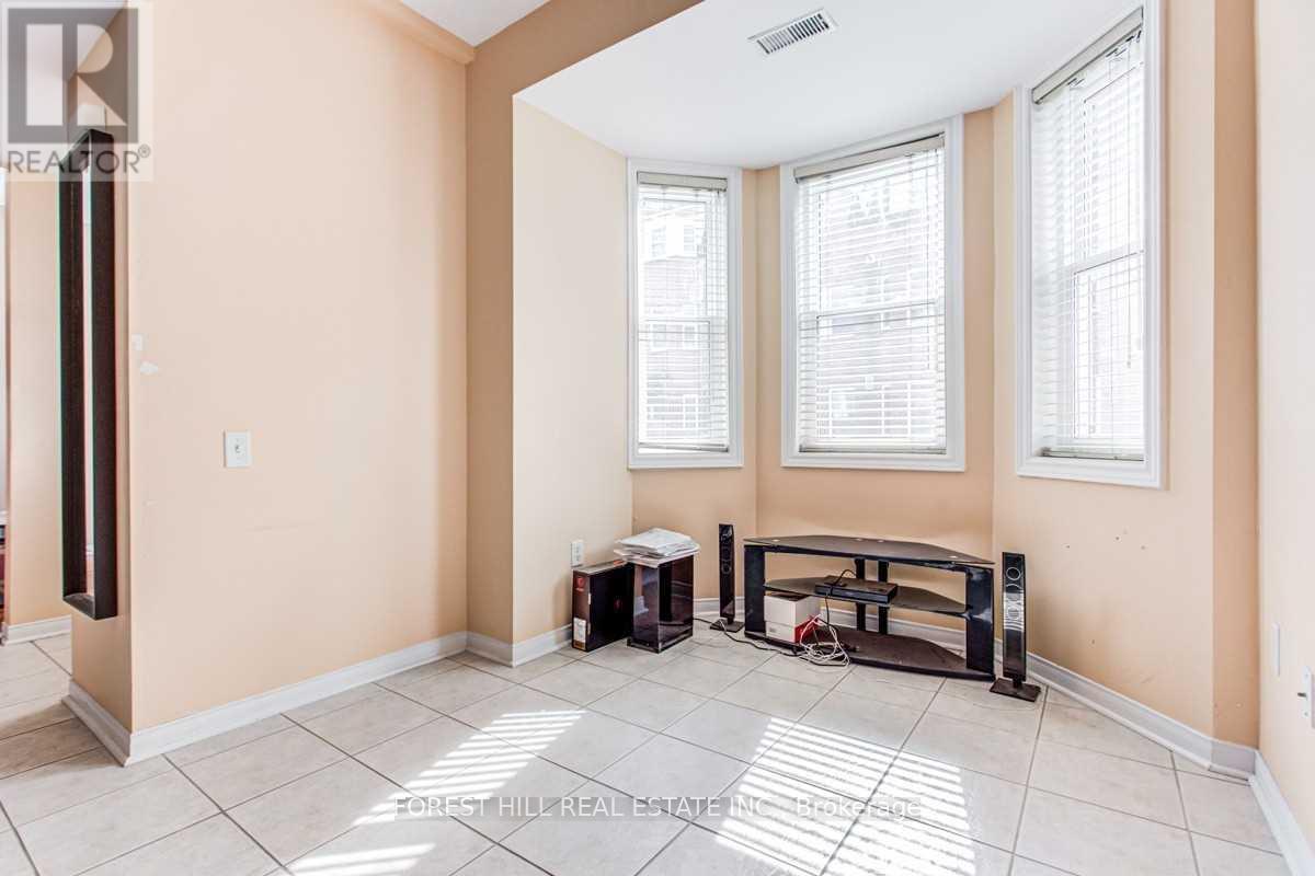 43 - 760 Lawrence Avenue W, Toronto, Ontario  M6A 3E7 - Photo 8 - W8428678