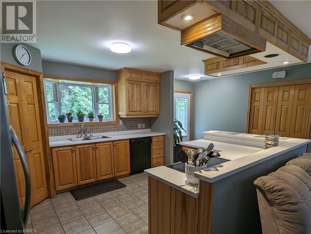 4733 Taylor Kidd Boulevard, Bath, Ontario  K0G 1G0 - Photo 11 - 40587056