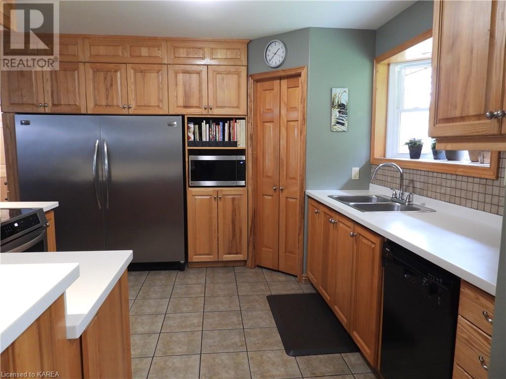 4733 Taylor Kidd Boulevard, Bath, Ontario  K0G 1G0 - Photo 14 - 40587056