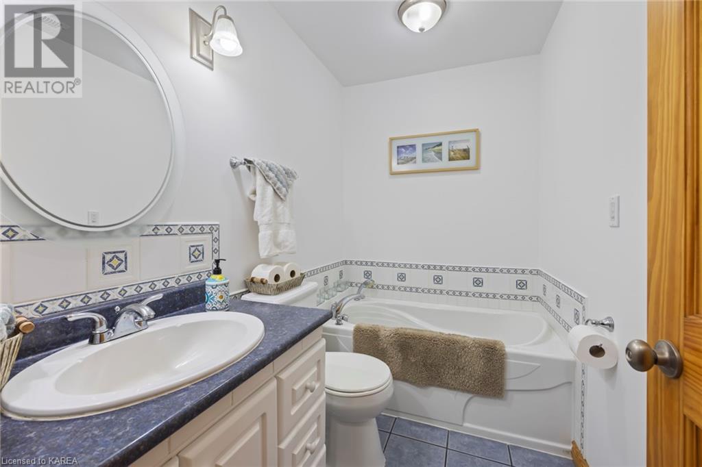 4733 Taylor Kidd Boulevard, Bath, Ontario  K0G 1G0 - Photo 24 - 40587056