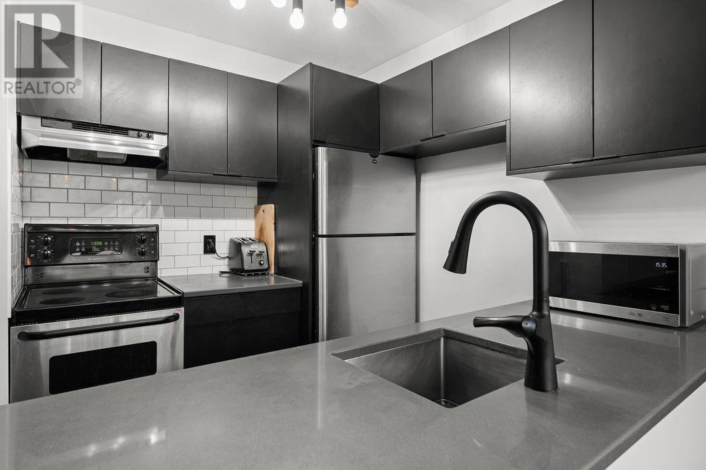 121 2005 Nordic Place, Whistler, British Columbia  V8E 0N8 - Photo 3 - R2893282