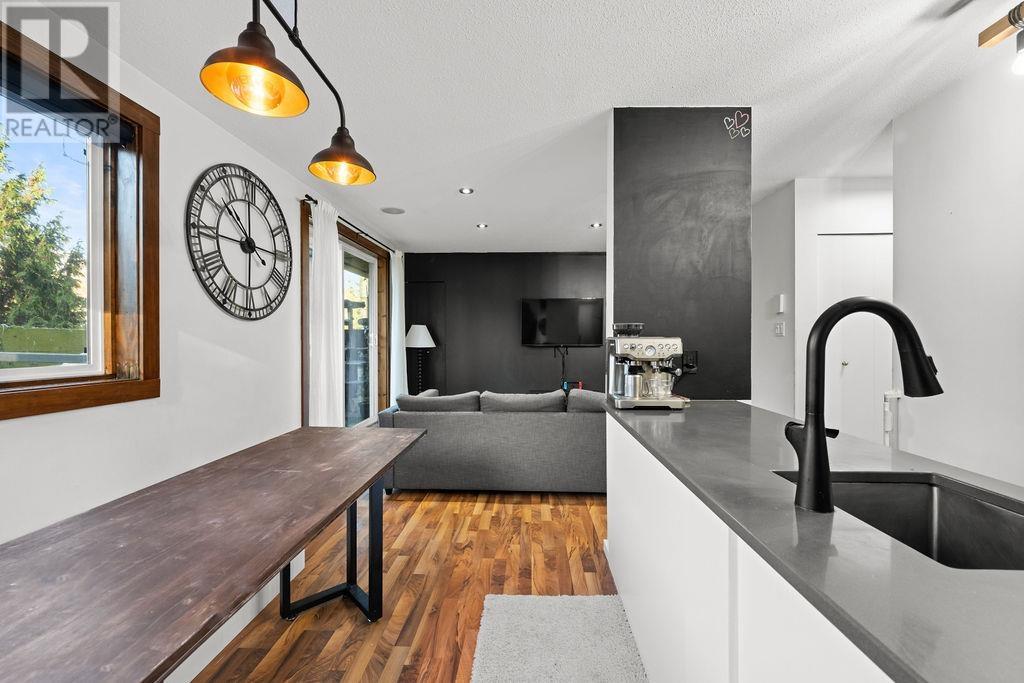 121 2005 Nordic Place, Whistler, British Columbia  V8E 0N8 - Photo 7 - R2893282